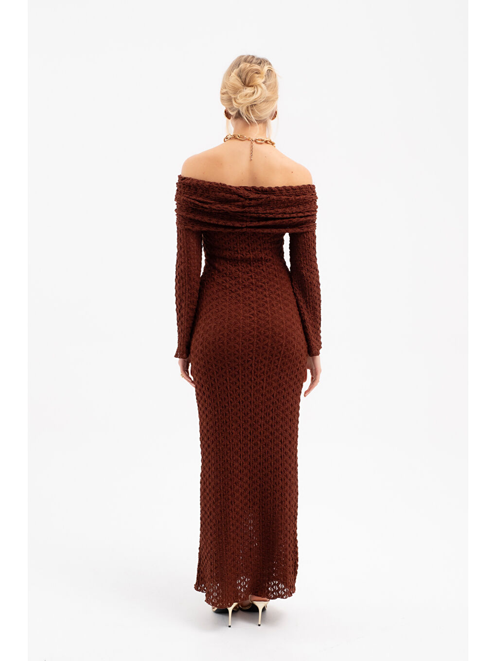 Kadın Kahverengi Açık Omuz Uzun Dantel Elbise-5