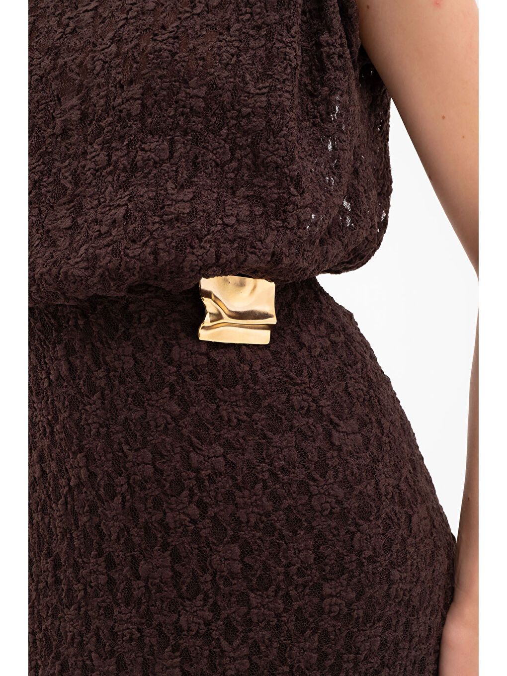 Kadın Kahverengi Gold Broşlu Dantel Elbise-3