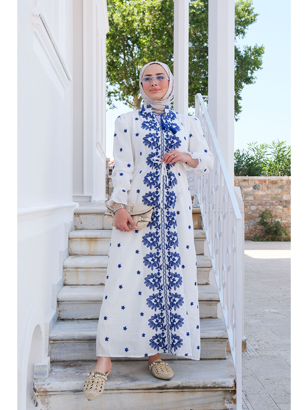 Çiçek Nakış Detay Elbise Mavi-3