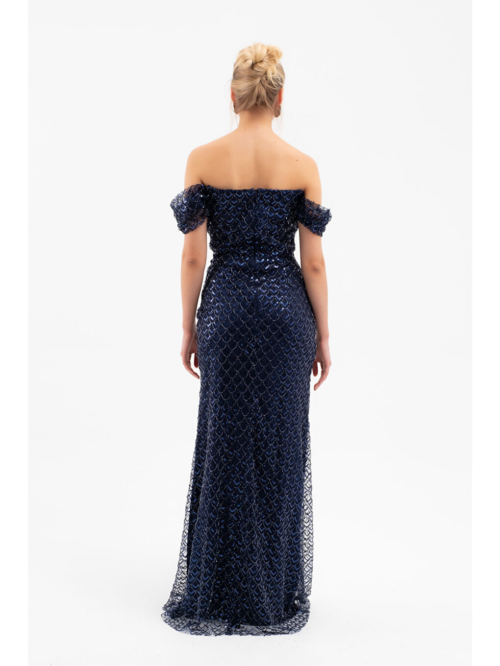 Kadın Lacivert Madonna Yaka Boncuklu Uzun Abiye Elbise-5