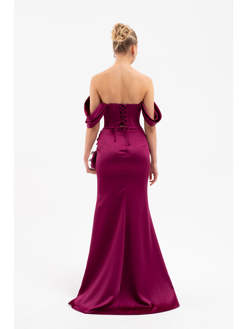 Kadın Mürdüm Kayık Yaka Boncuklu Uzun Saten Abiye Elbise-5