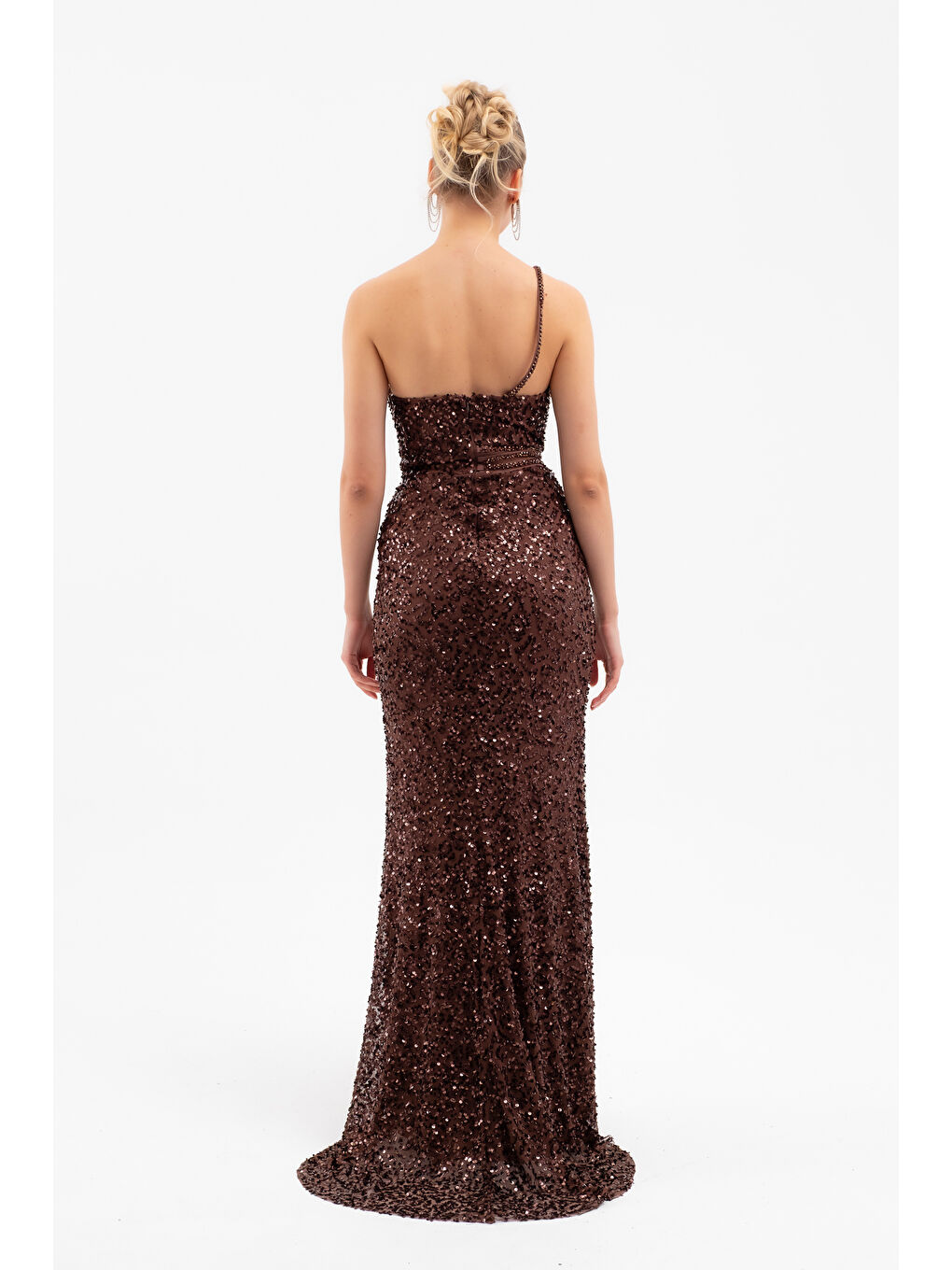 Kadın Kahverengi Bel Transparan Yırtmaçlı Payetli Uzun Abiye Elbise-5