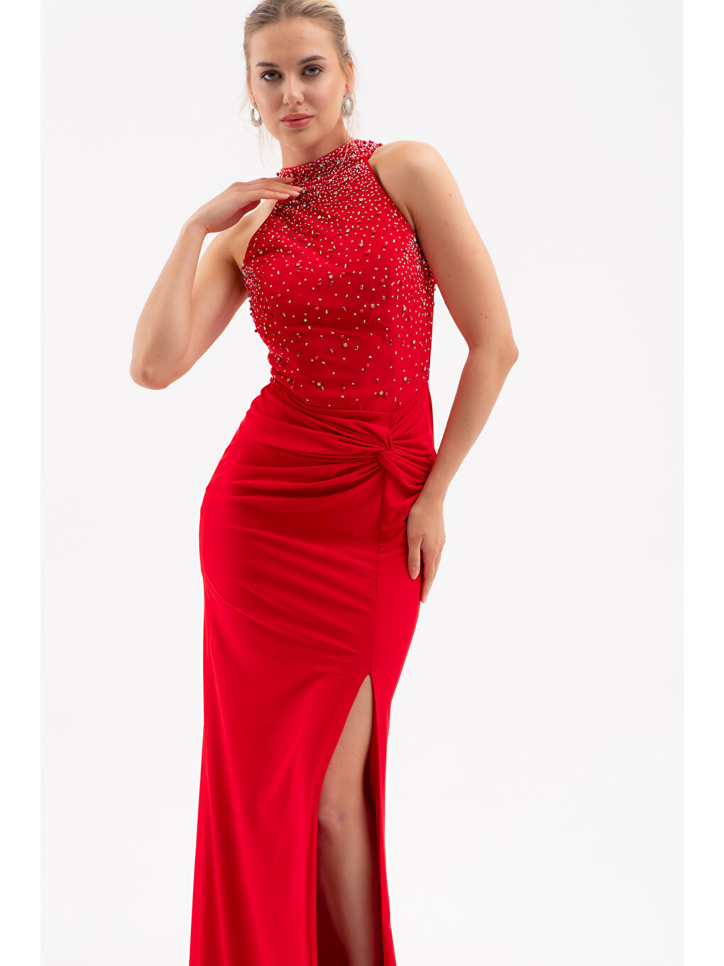 Kadın Kırmızı Halter Yaka Taşlı Uzun Abiye Elbise-1