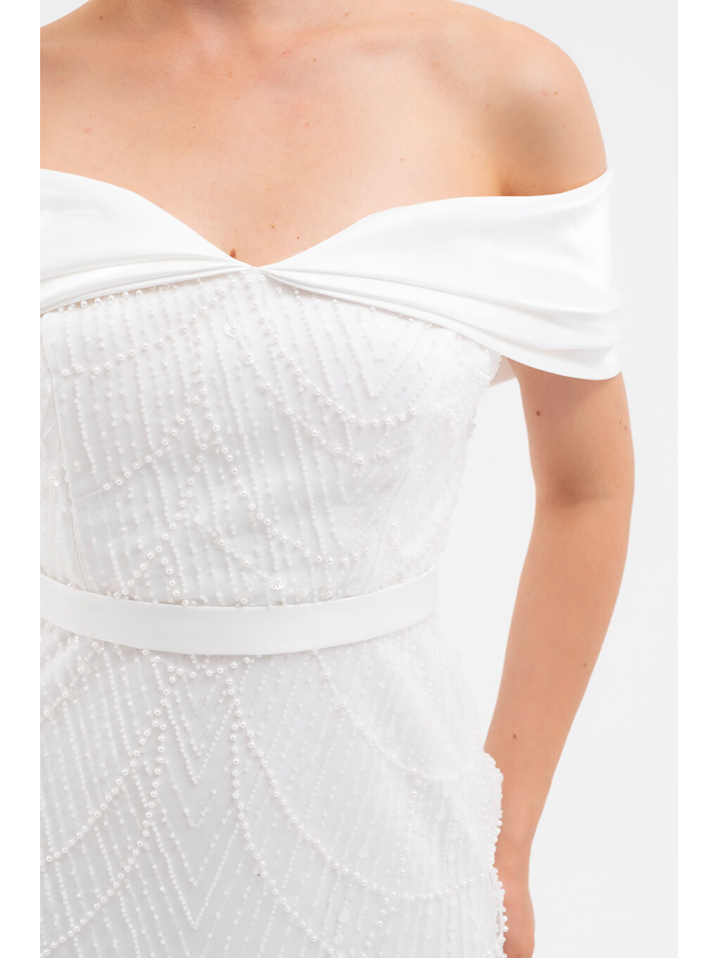 Kadın Beyaz Kayık Yaka Midi Boncuklu Abiye Elbise-3