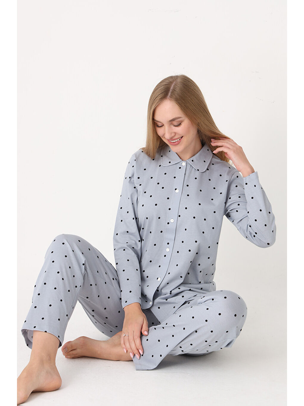 Gri Polka Dot Önden Düğmeli Pijama Takım-2
