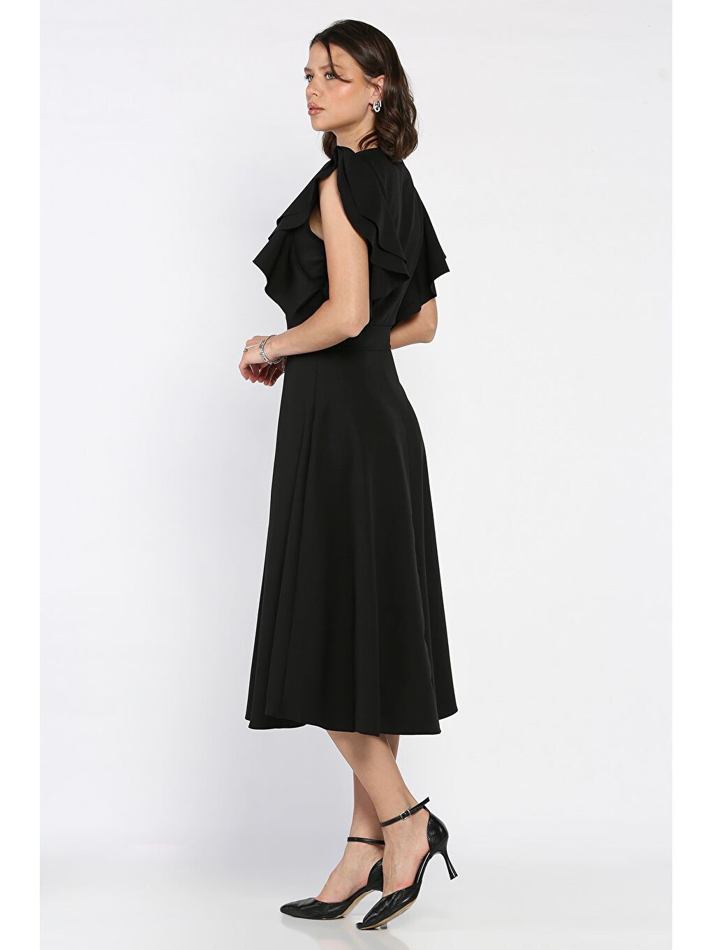 Siyah Fırfırlı Sıfır Kol Kiloş Elbise-2