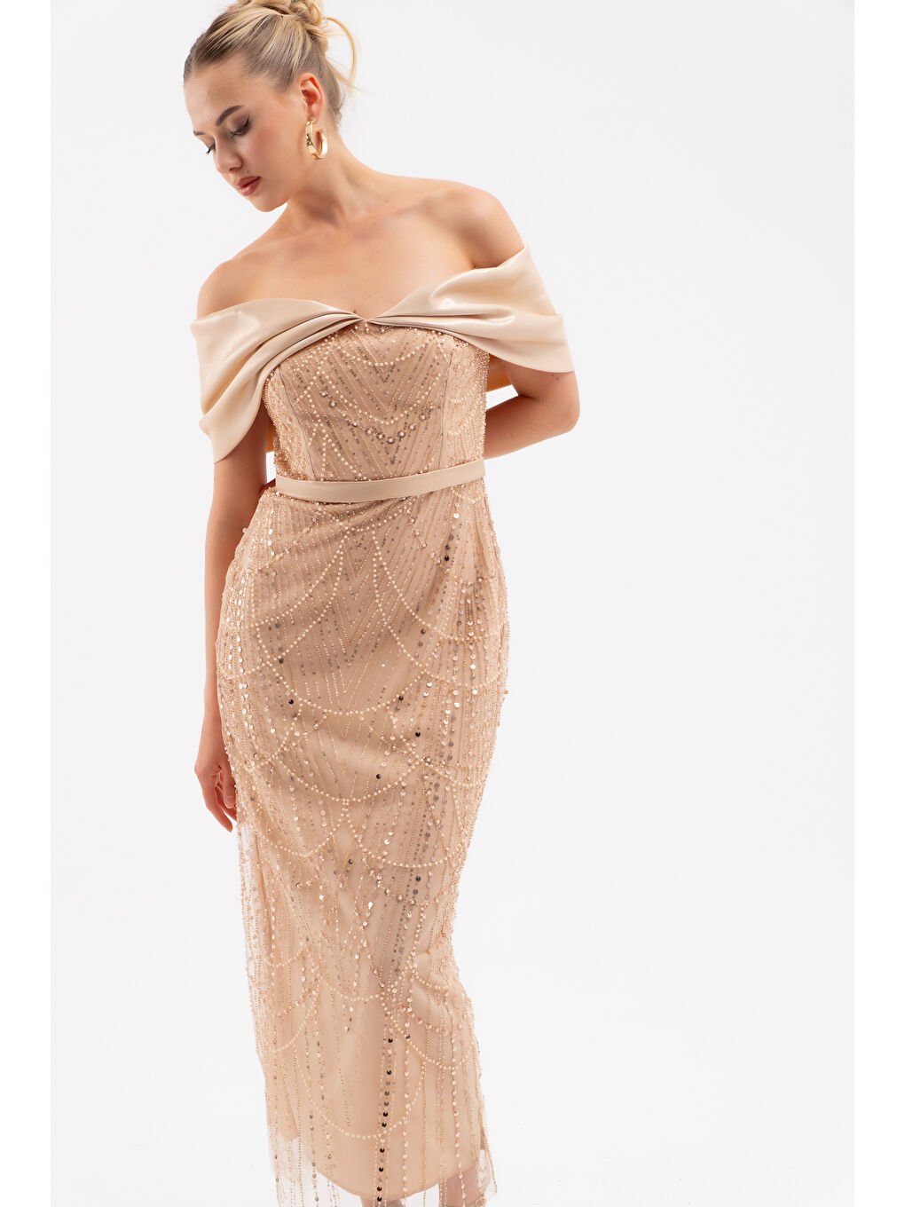 Kadın Bej Kayık Yaka Midi Boncuklu Abiye Elbise-1