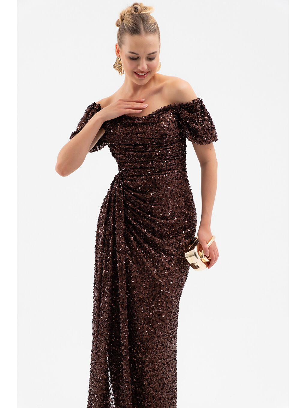 Kadın Kahverengi Pul Payet İşlemeli Uzun Abiye Elbise-2