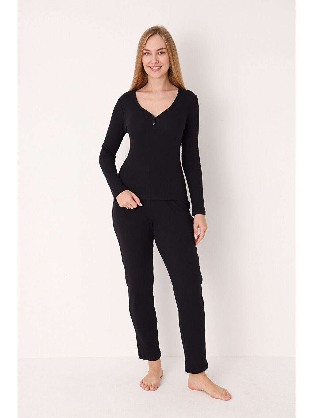 Siyah Patlı V Yaka Pijama Takım-3