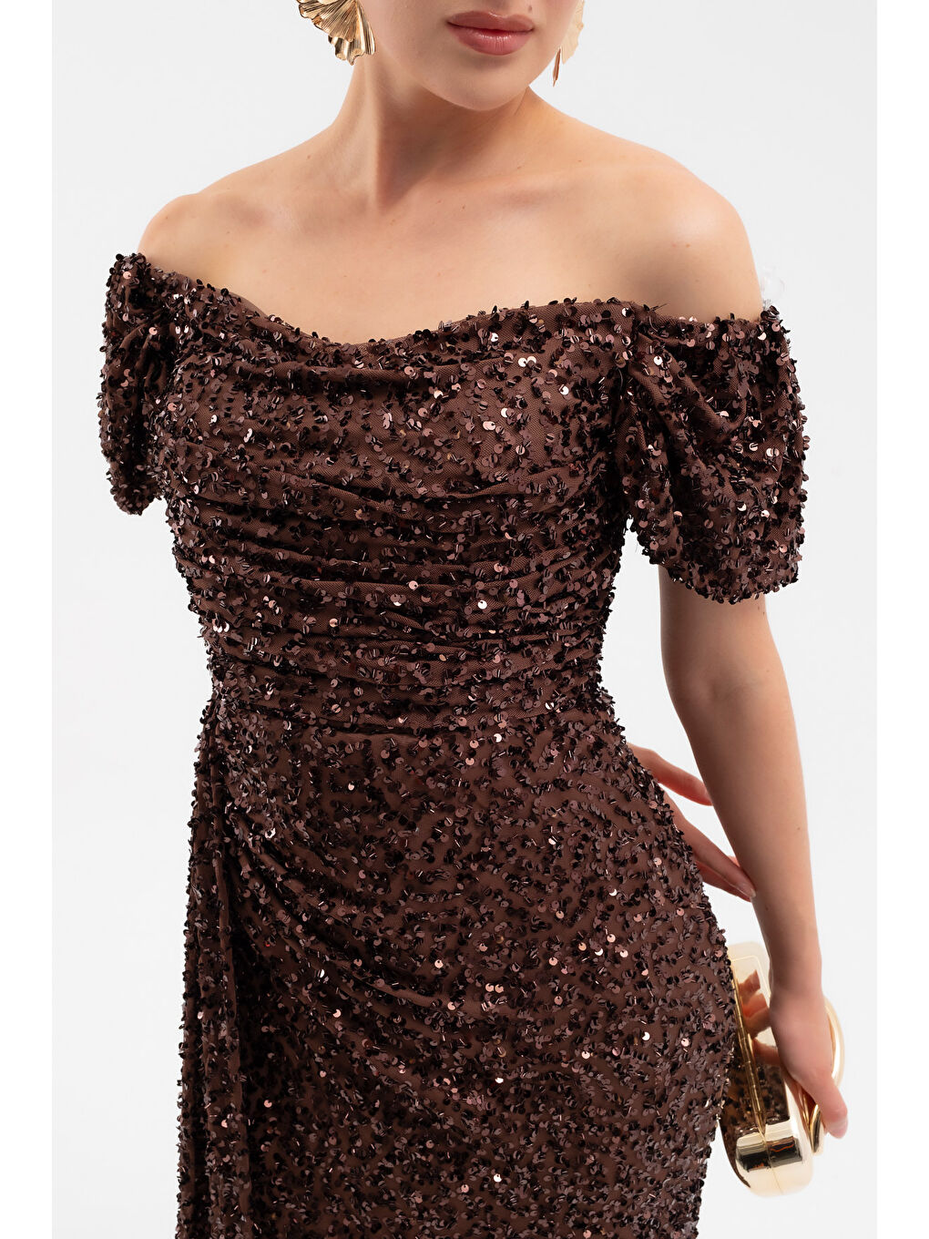 Kadın Kahverengi Pul Payet İşlemeli Uzun Abiye Elbise-4