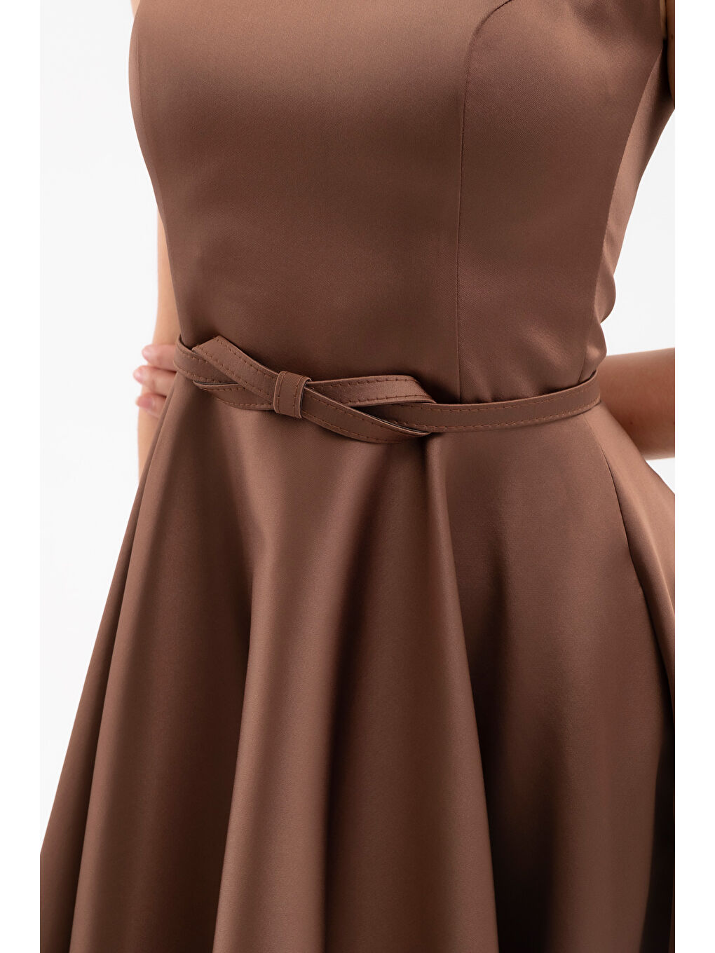 Kadın Kahverengi Kare Yaka Kemerli Midi Söz Nişan Elbisesi-4