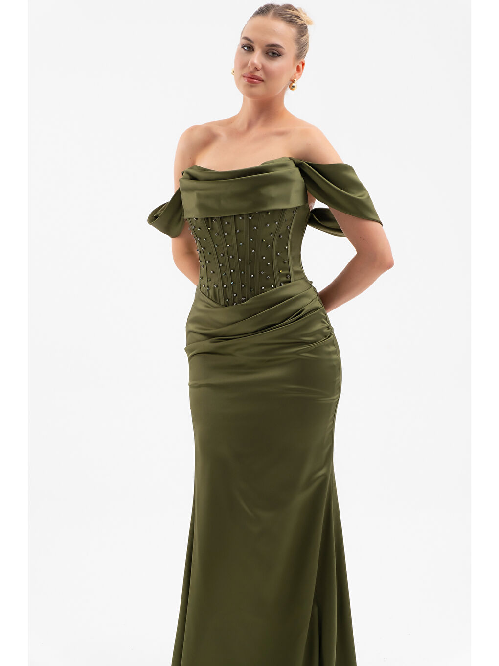 Kadın Haki Kayık Yaka Boncuklu Uzun Saten Abiye Elbise-2