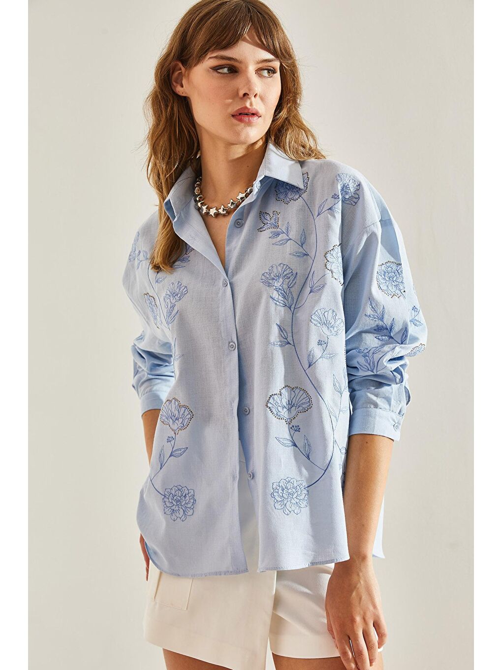 Mavi Kadın Asimetrik Kadın Çiçek Desenli Nakış İşlemeli Keten Oversize Gömlek-1