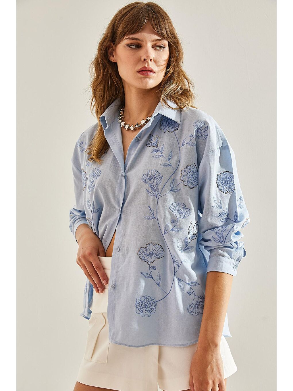 Mavi Kadın Asimetrik Kadın Çiçek Desenli Nakış İşlemeli Keten Oversize Gömlek-3