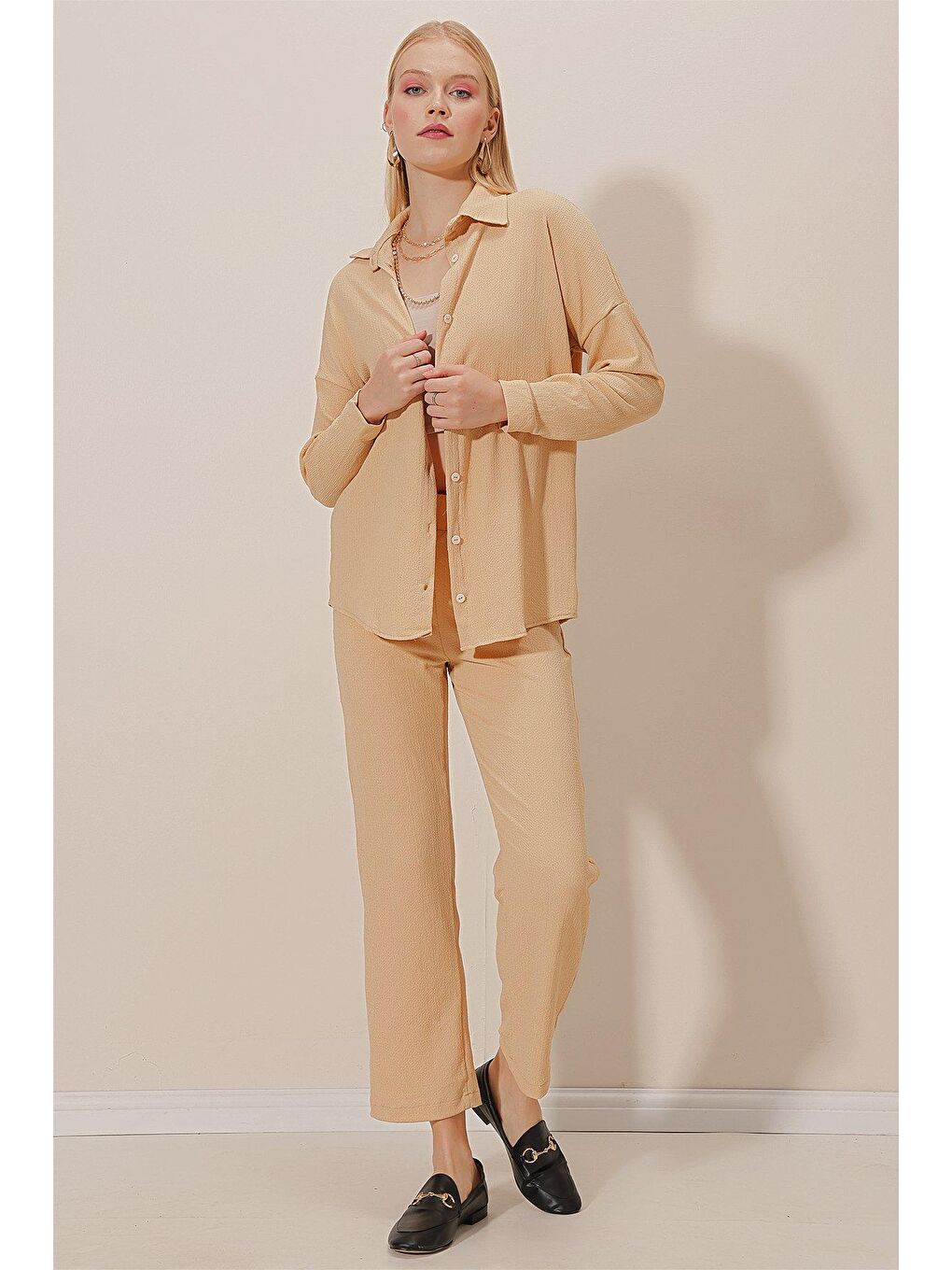 Bej Önü Düğmeli Bürümcük Takım-1