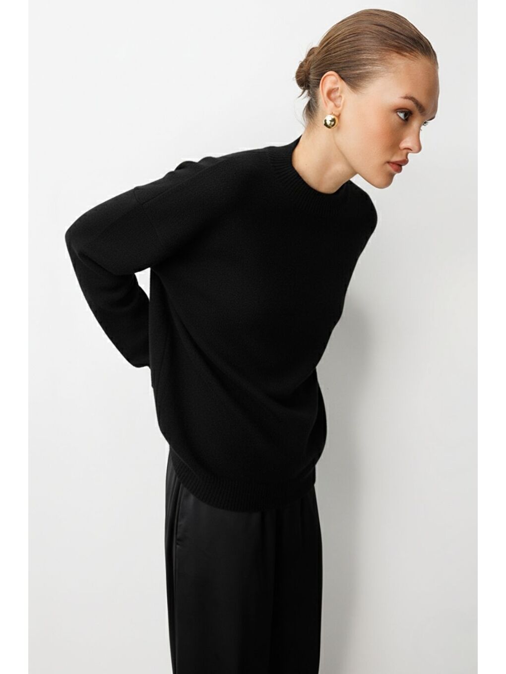 Basic Yarım Balıkçı Siyah Triko Kazak-1