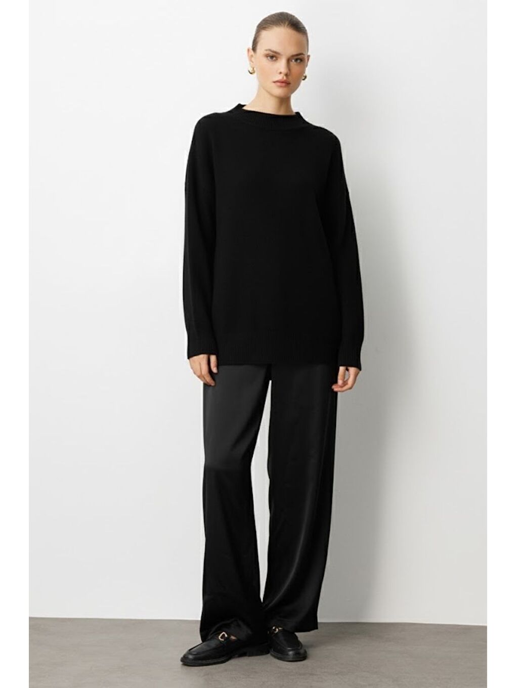 Basic Yarım Balıkçı Siyah Triko Kazak-2