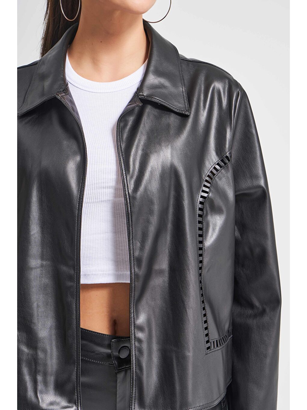 Kadın Siyah Renk w5-1 Bol Kesim Tasarım Deri Kumaş Ceket-2