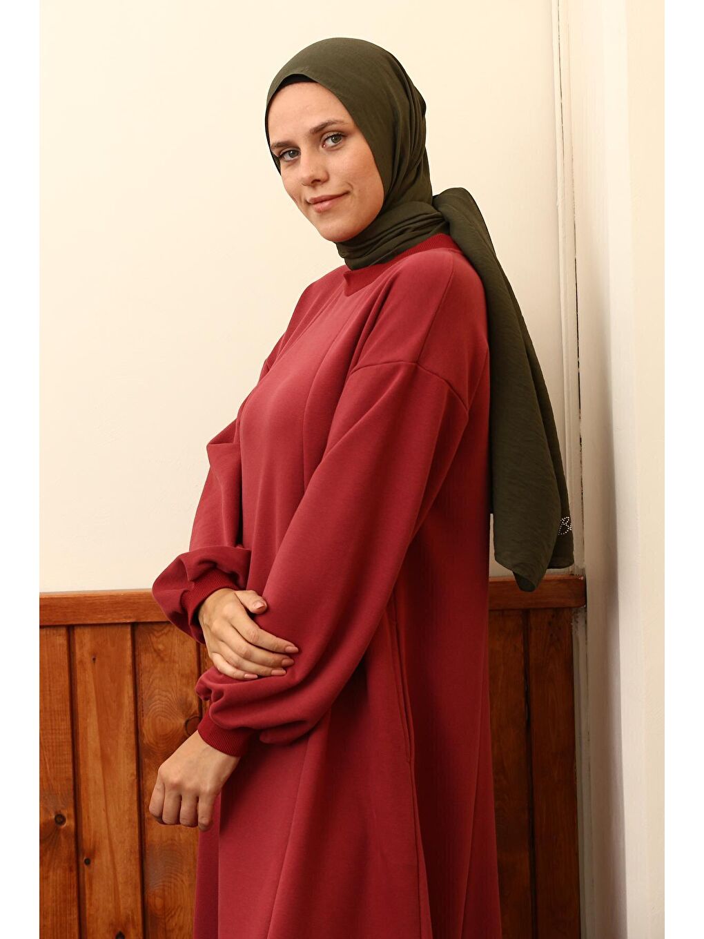 Bordo Yandan Cepli Kloş Elbise