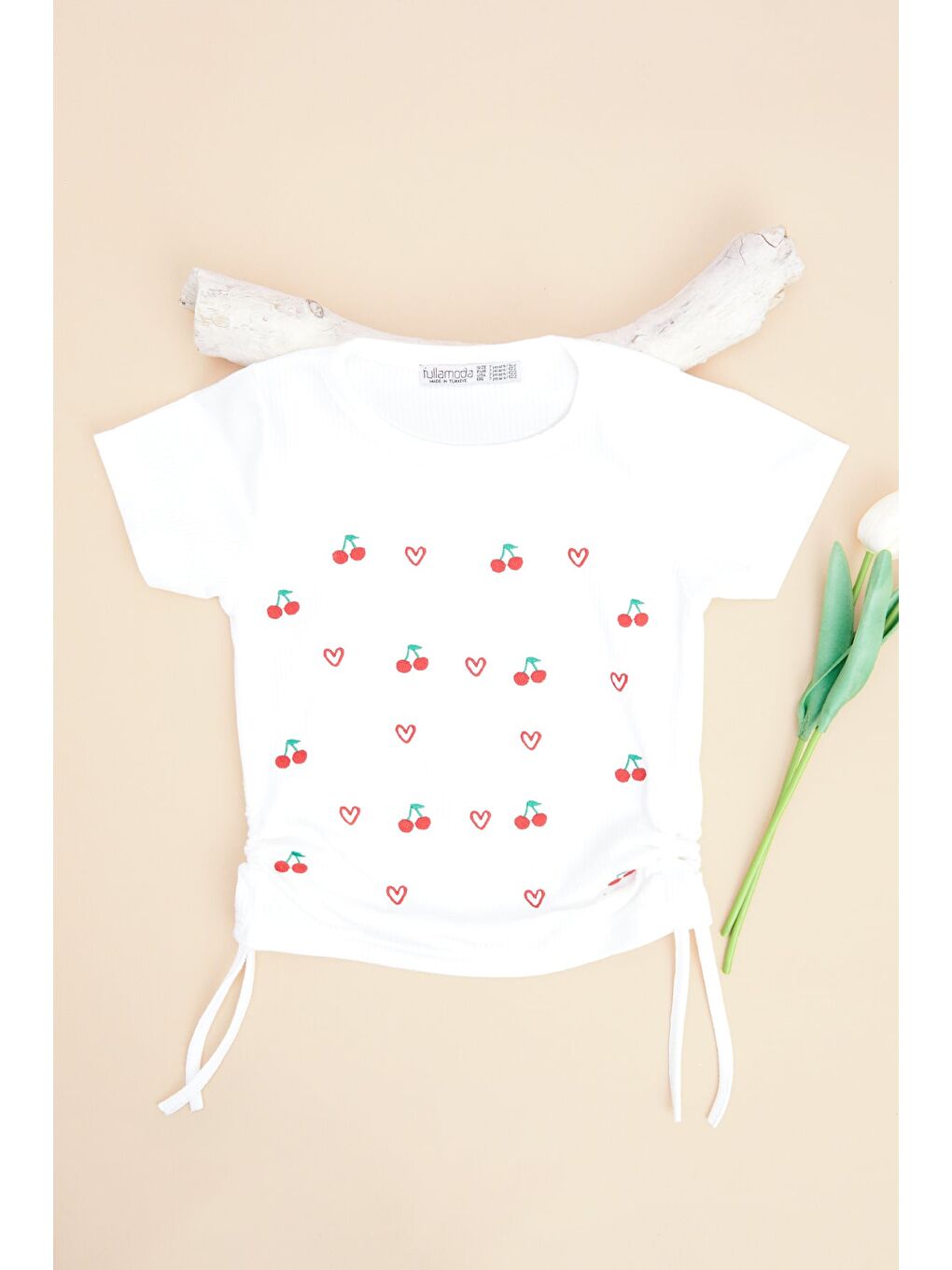 Beyaz Kiraz Ve Kalp Nakışlı Yanları Büzgülü Kız Çocuk Tişört-1