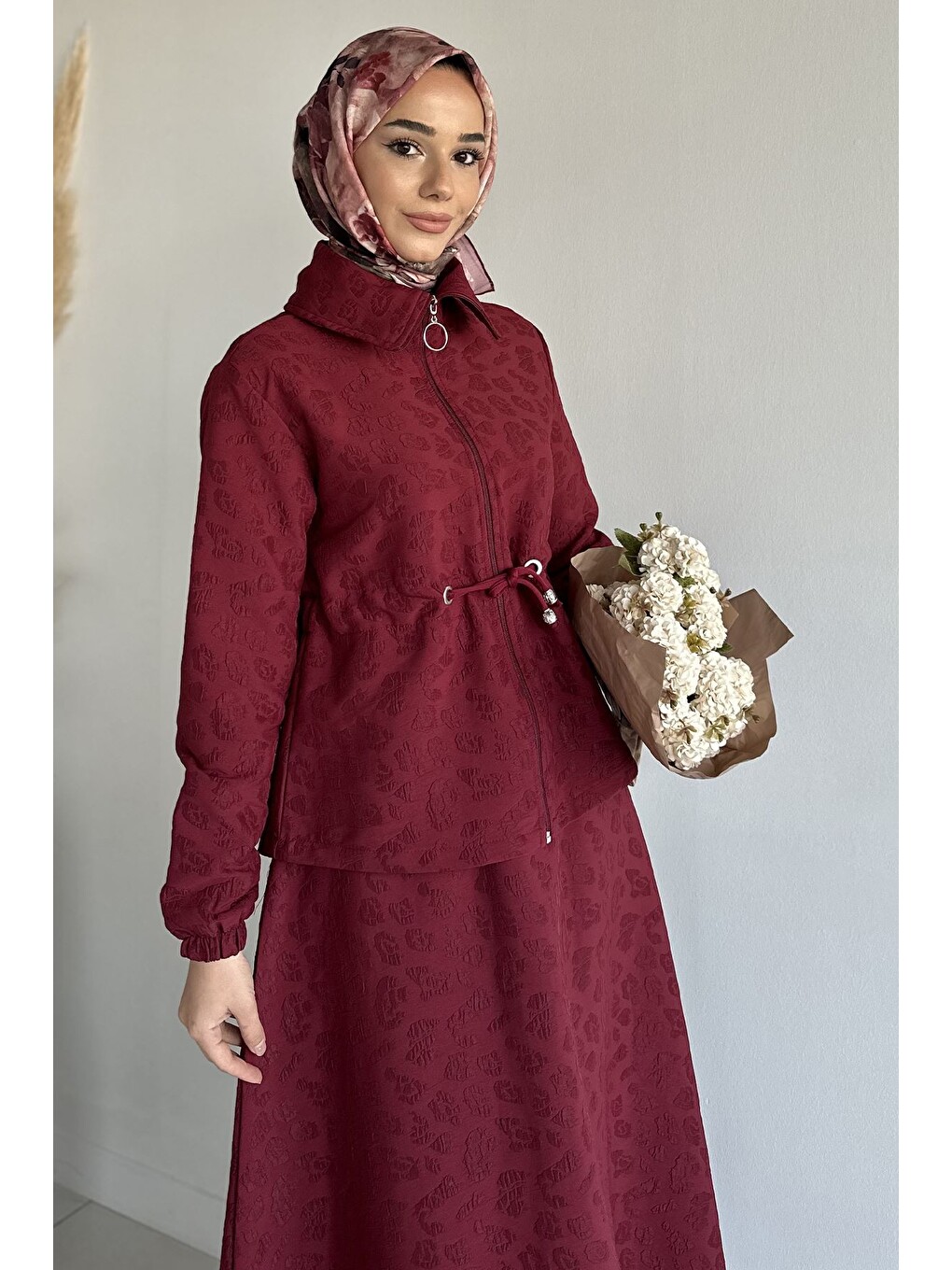 Bordo Kendinden Desenli Ceket Bel Lastikli Etek Tesettür İkili Takım-4