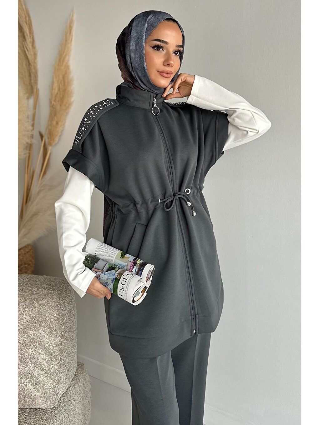 Gri Bel Lastikli Pantolon Taş İşlemeli Tunik Bluz Tesettür Üçlü Takım-3