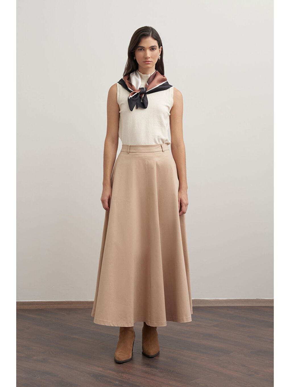 Bej-Kloş Gabardin Etek