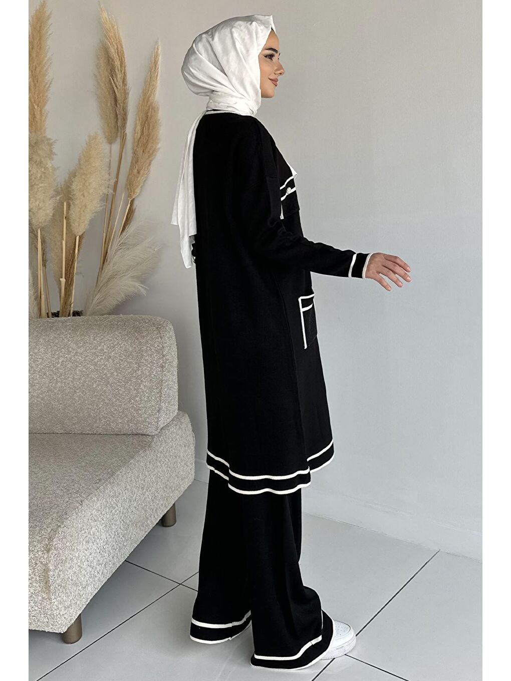 Siyah Ön Düğmeli Tesettür Triko Hırka Bel Lastikli Pantolon İkili Takım-5