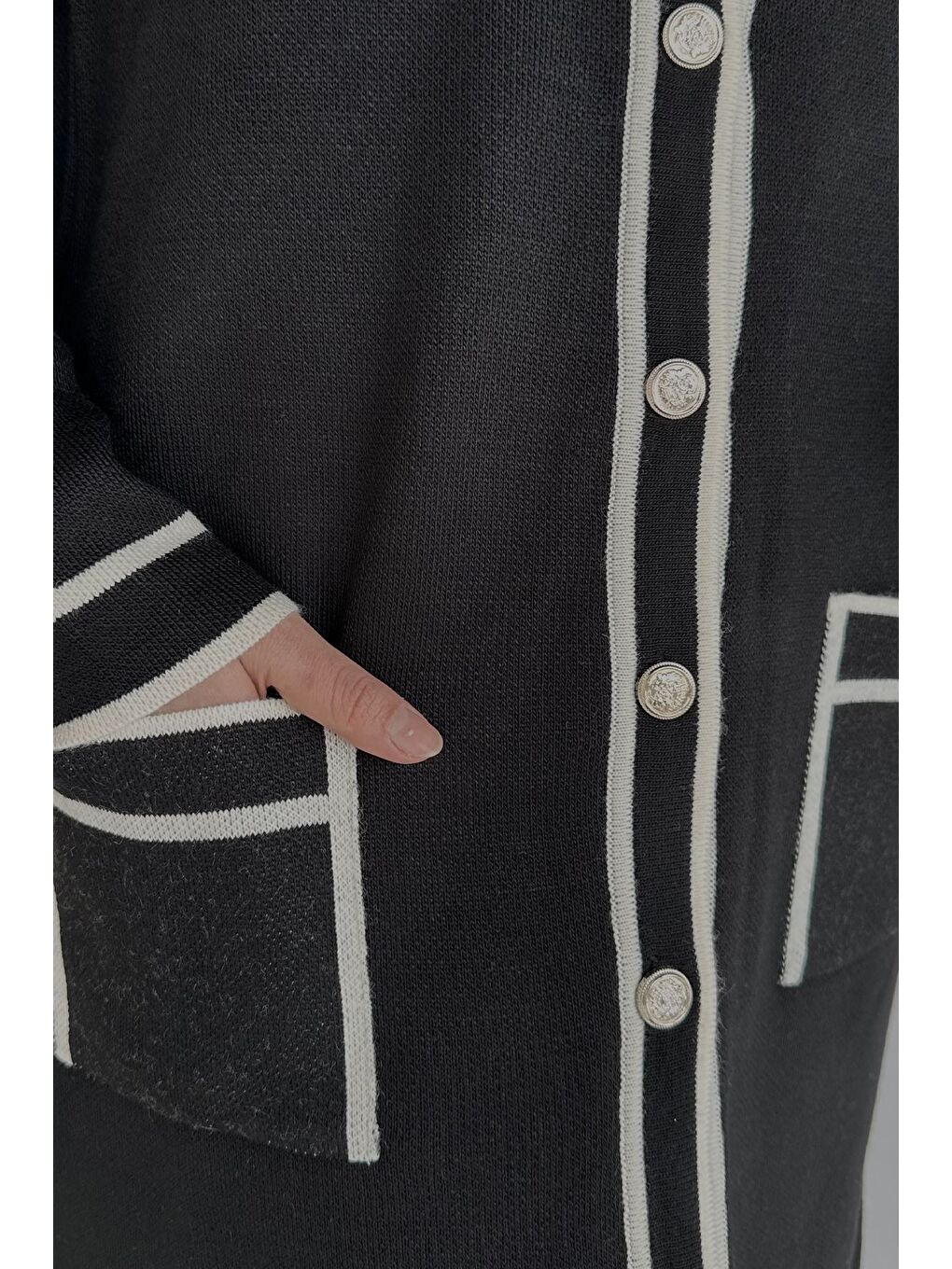 Siyah Ön Düğmeli Tesettür Triko Hırka Bel Lastikli Pantolon İkili Takım-8