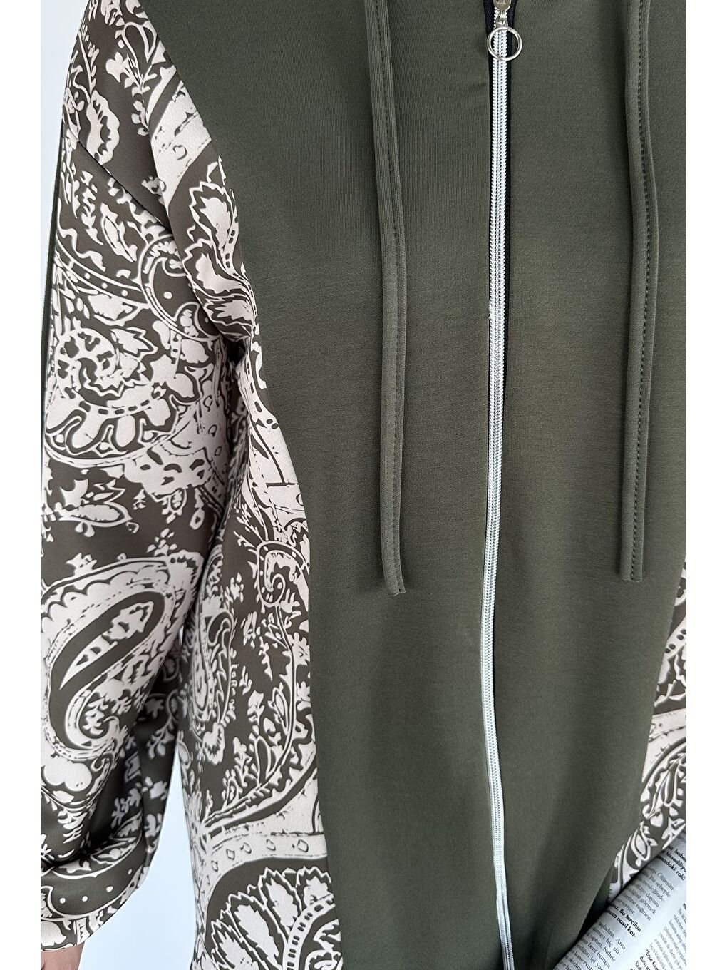 Haki Dijital Baskılı Kapüşonlu Tunik Bel Lastikli Pantolon Tesettür İkili Takım-6