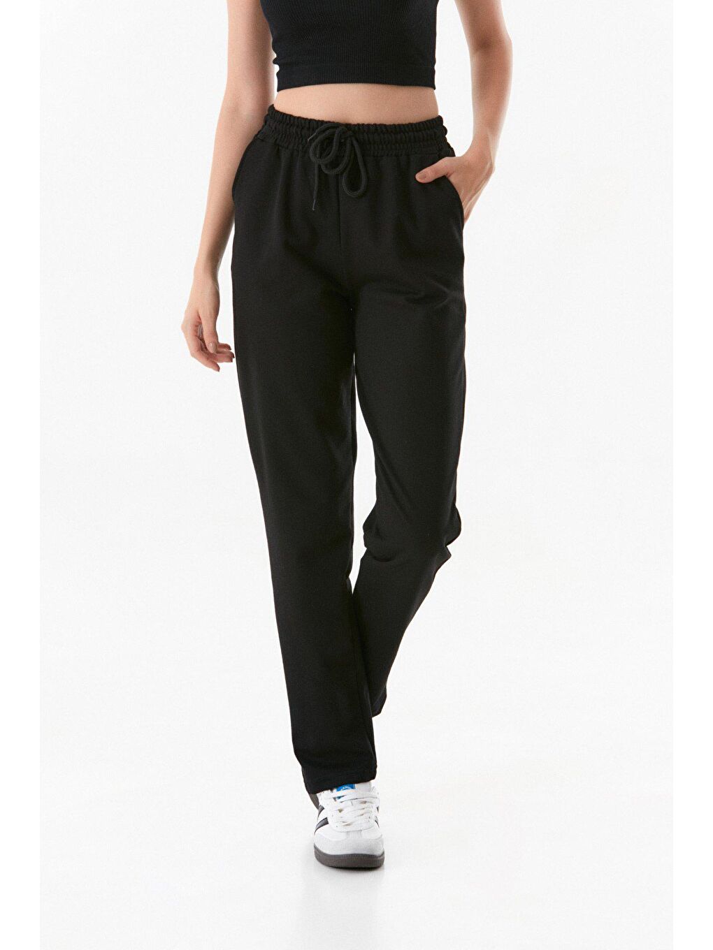 Siyah Beli Lastikli Cepli Eşofman Altı-2