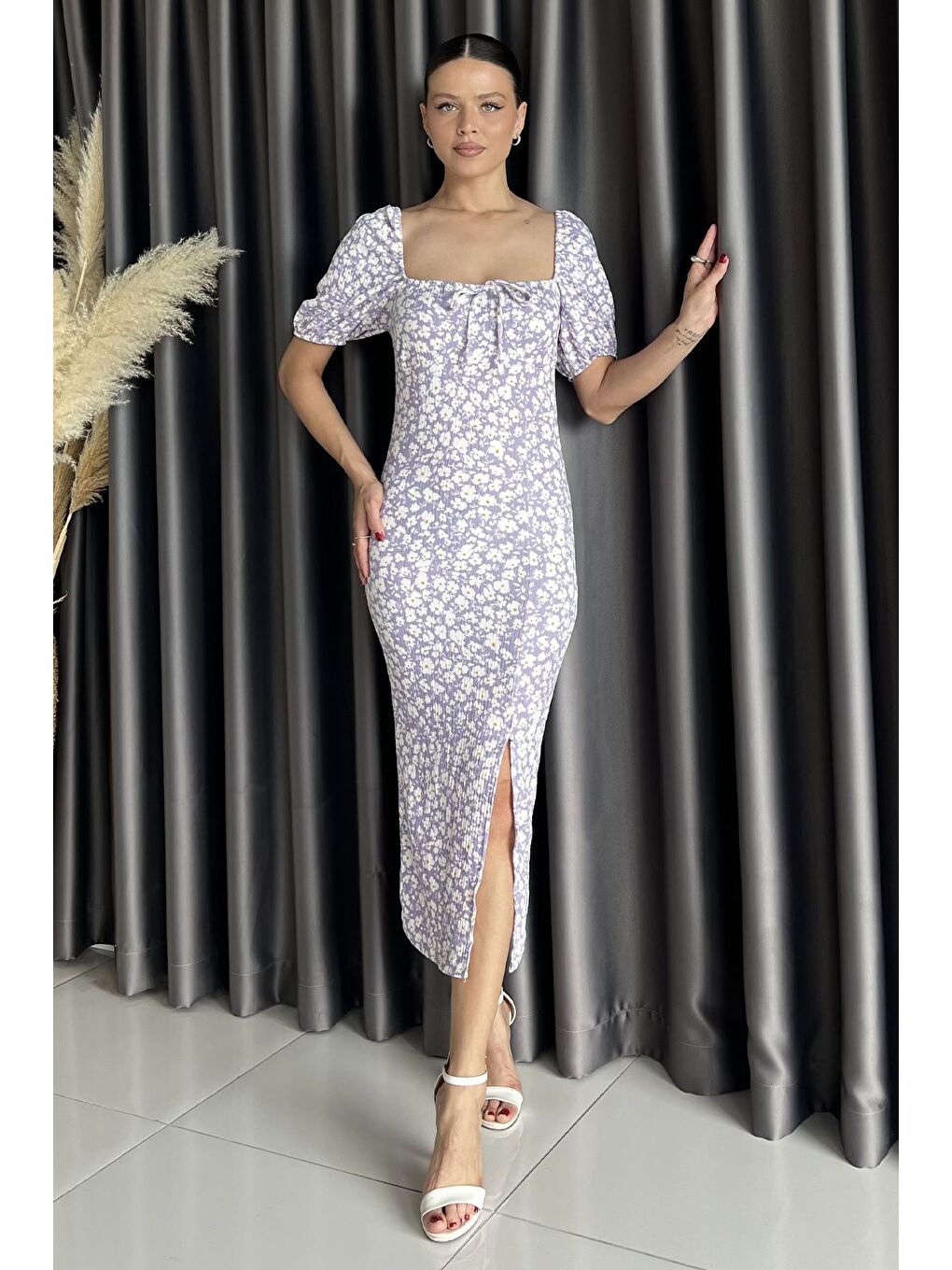 Lila Yırtmaçlı Balon Kol Kadın Desenli Elbise