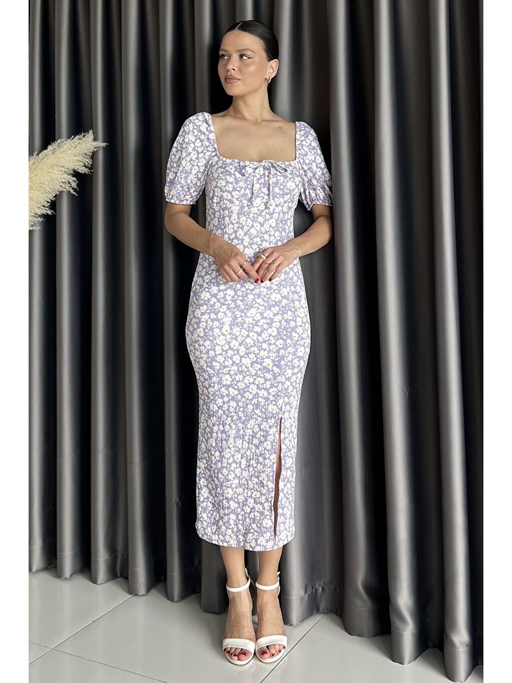 Lila Yırtmaçlı Balon Kol Kadın Desenli Elbise-1