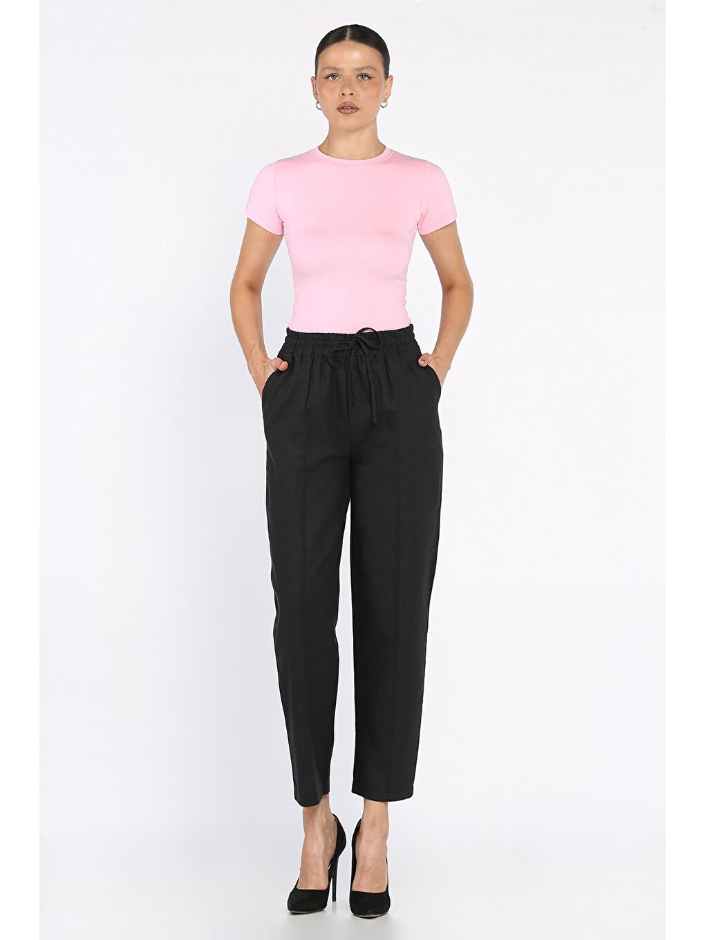 Siyah Kadın Bel Bağlamalı Ön Çimalı Havuç Pantolon-1