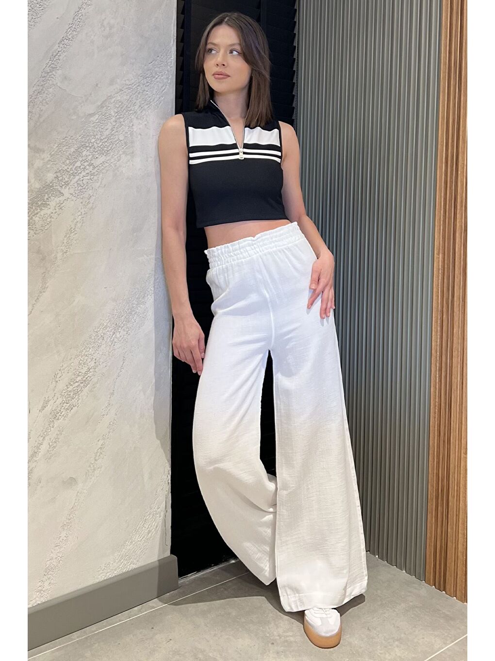 Beyaz Kadın Bel Lastikli Yüksek Bel Bol Paça Palazzo Pantolon-1