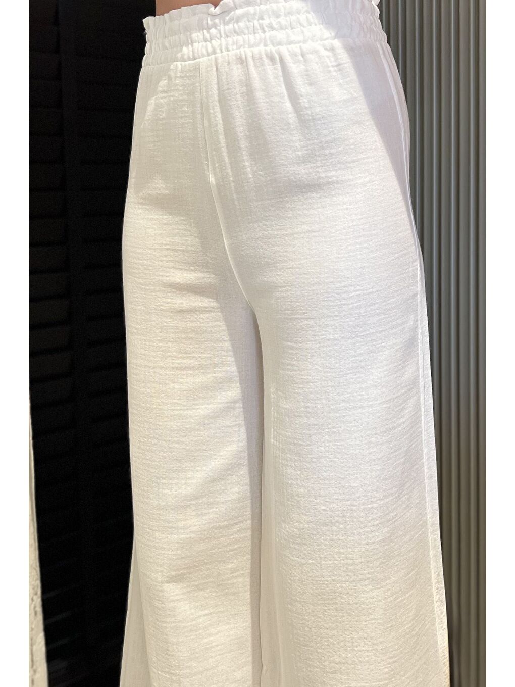 Beyaz Kadın Bel Lastikli Yüksek Bel Bol Paça Palazzo Pantolon-3