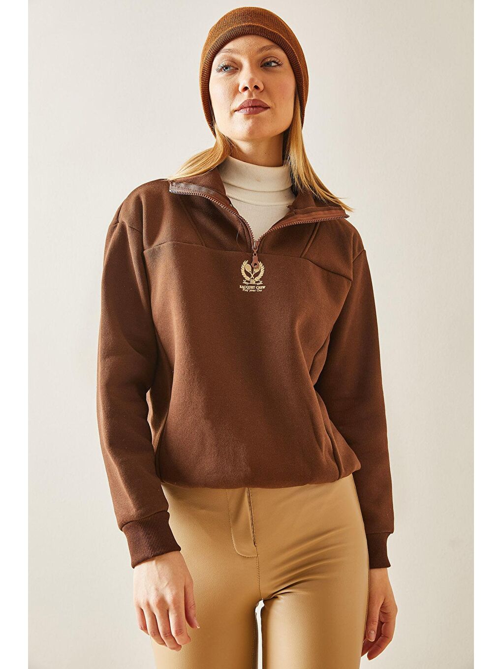 Kahverengi Dik Yaka Fermuarlı & Şardonlu Sweatshirt 4KXK8-47859-18-4
