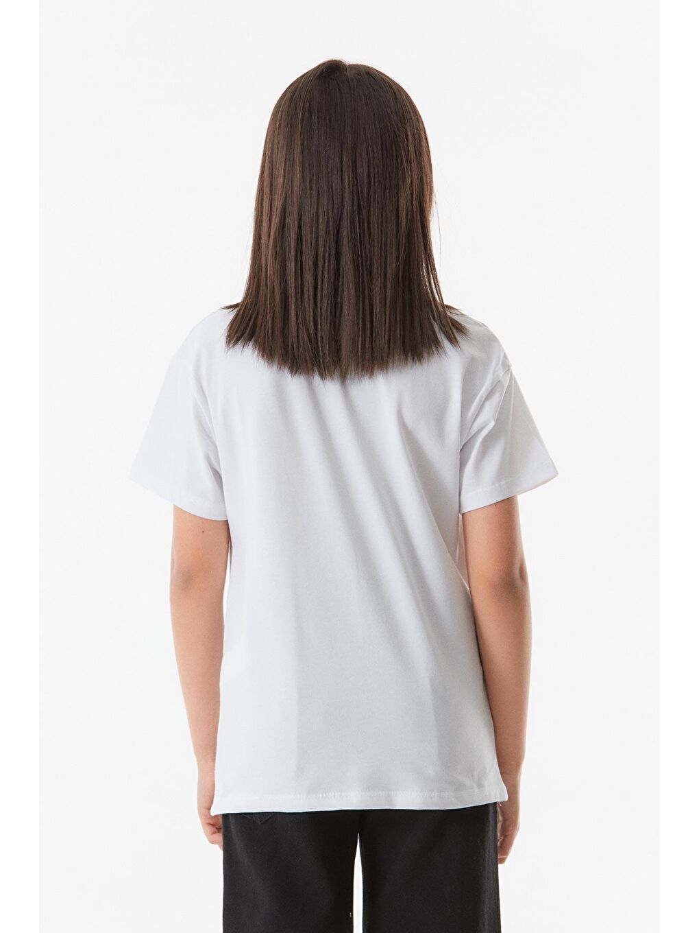 Beyaz Kelebek Nakışlı Bisiklet Yaka Kız Çocuk Tişört-3