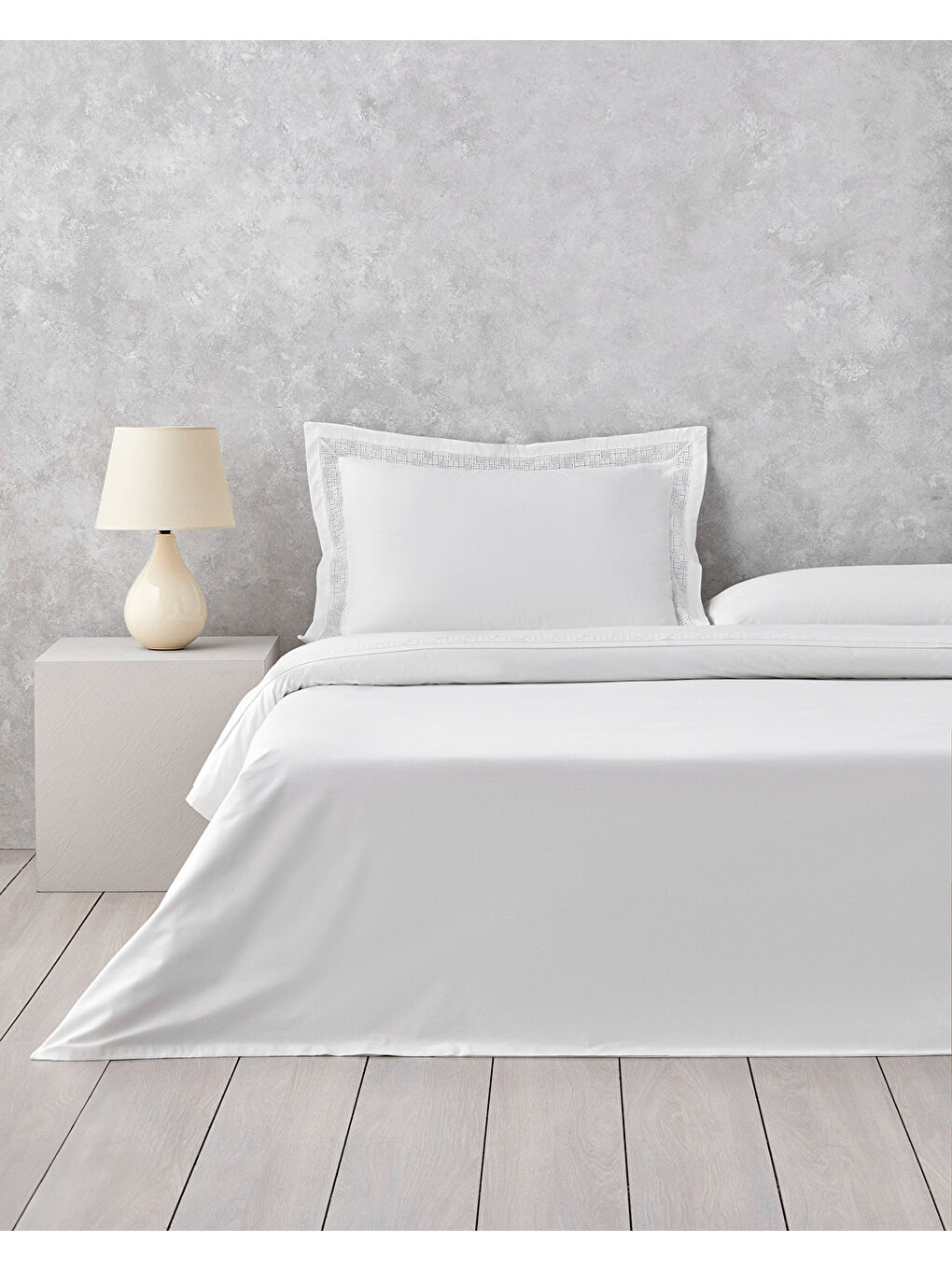 Imperial Lace Güpürlü Oxford King Size Nevresim Takımı 240x220 cm Beyaz