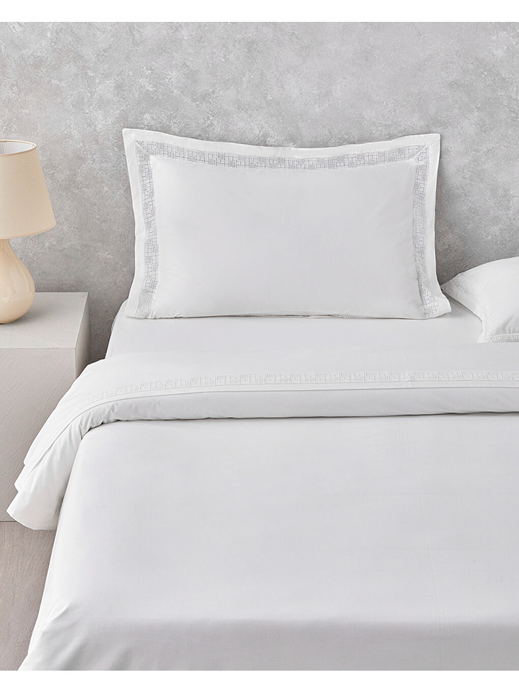 Imperial Lace Güpürlü Oxford King Size Nevresim Takımı 240x220 cm Beyaz-1