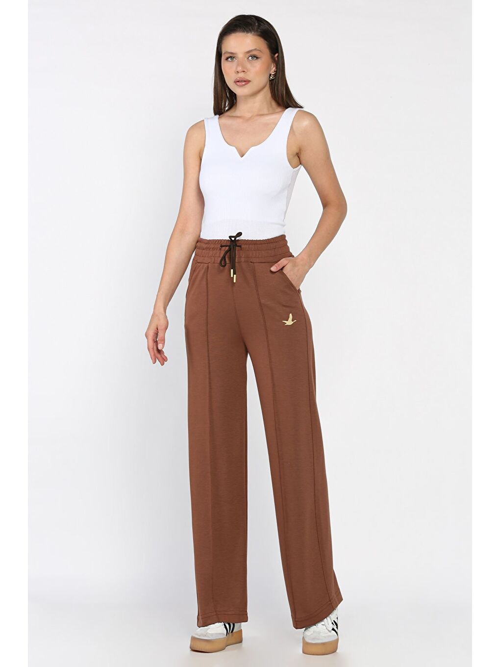 Kahverengi Kadın Baskılı Bol Paça Eşofman Altı-1