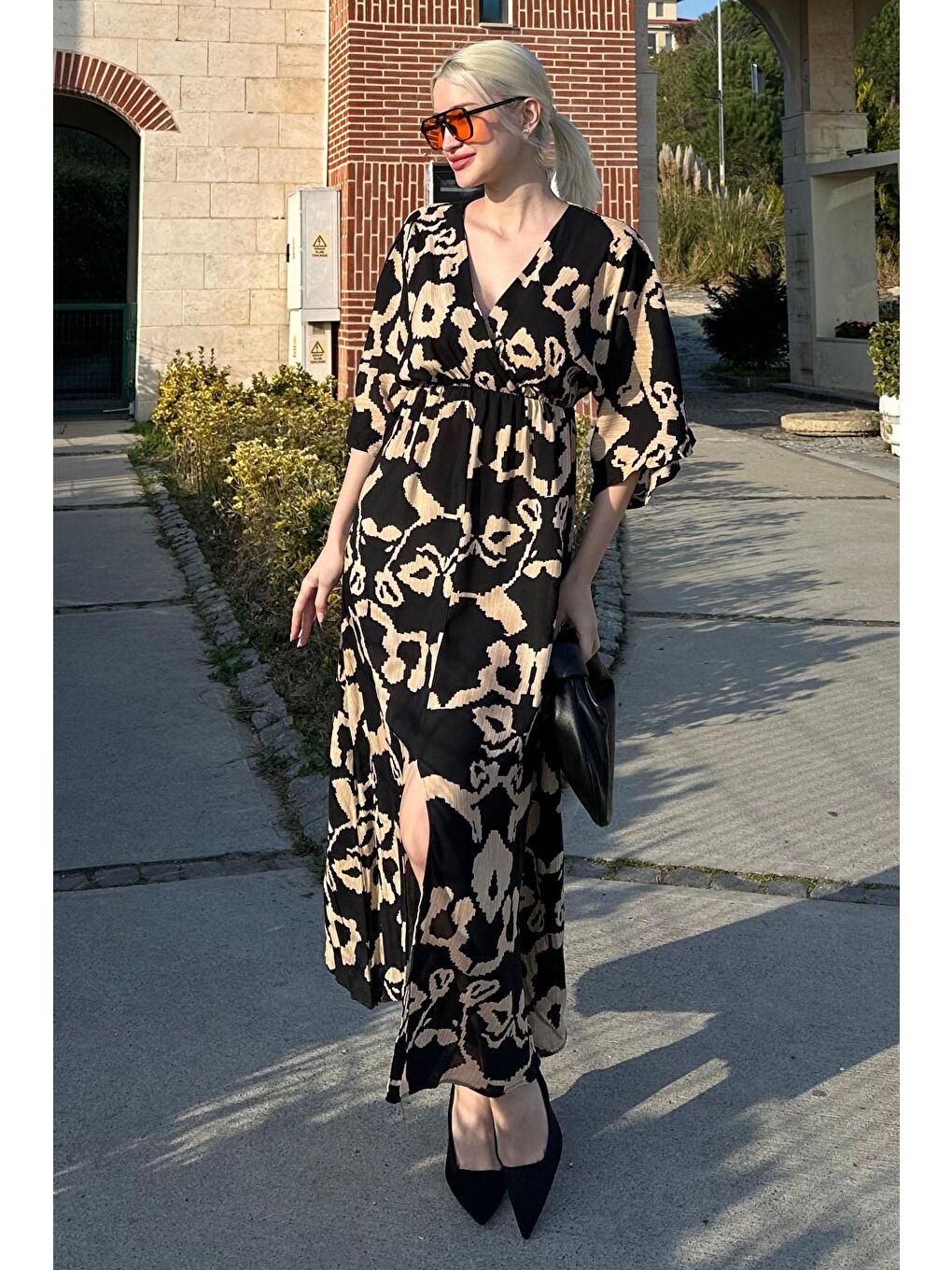 Siyah Desenli Yırtmaç Detaylı Uzun Elbise Mg2322-1