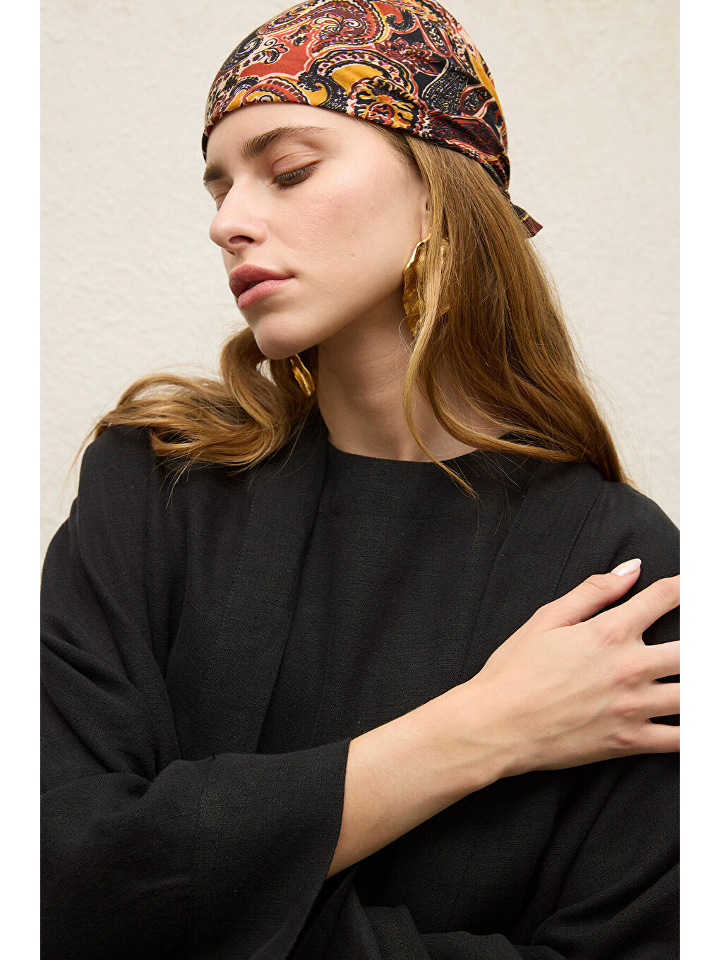 Kahverengi Desenli Pamuklu Fular Paısley-3