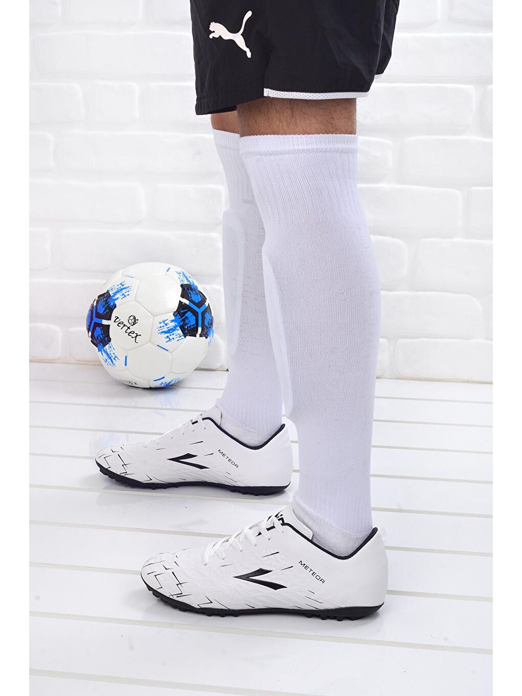 Beyaz Meteor Erkek Halı Saha Futbol Ayakkabısı-1