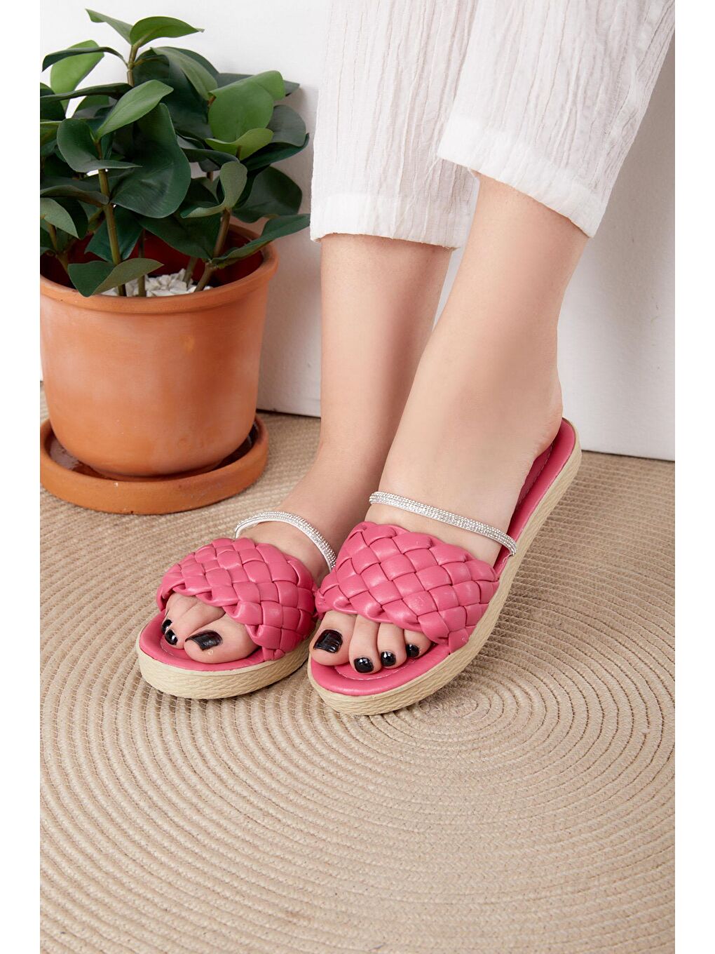 Kadın Fuşya Taşlı Terlik - 25542-1
