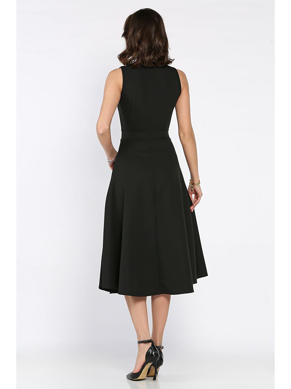 Siyah Kare Yaka Güllü Yan Yırtmaçlı Sıfır Kol Kiloş Elbise-2