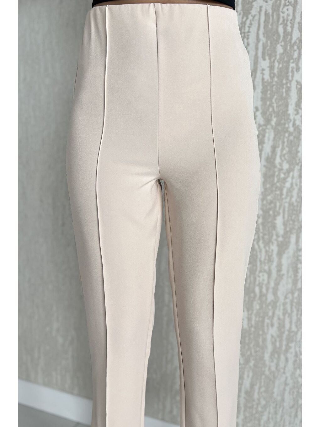 Bej Ön Çimalı Bel Lastikli Kadın Dar Paça Pantolon-3