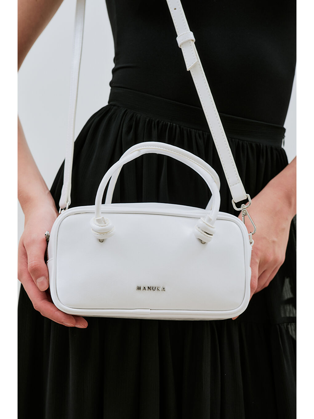 Beyaz Etre Bağlama Detaylı Bowling Çanta Marshmallow-1