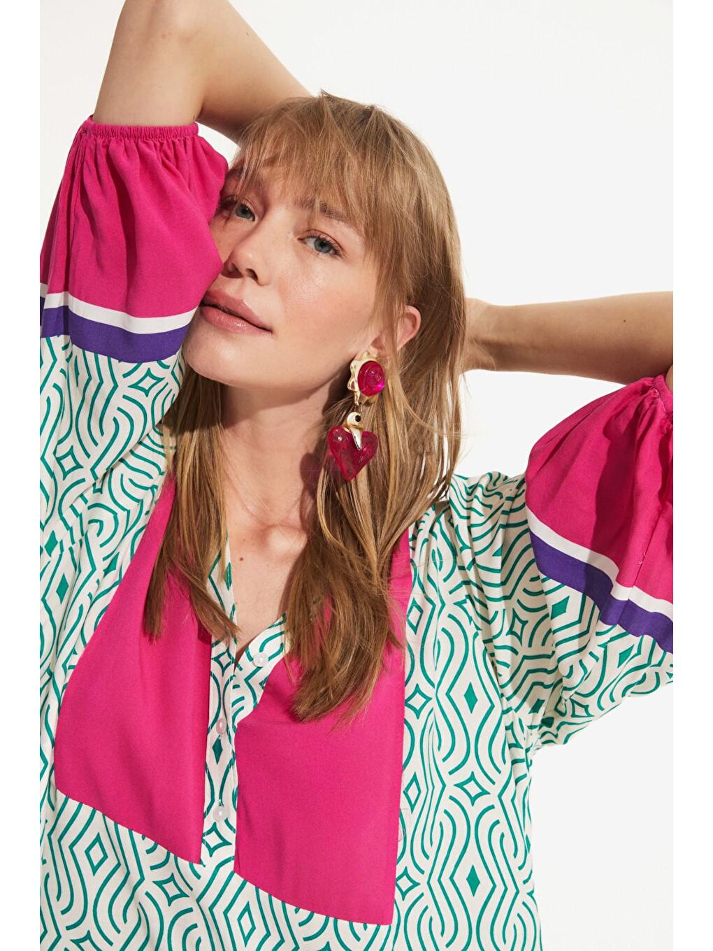 Karışık Kadın Desenli Rahat Kesim V Yaka Maxi Elbise