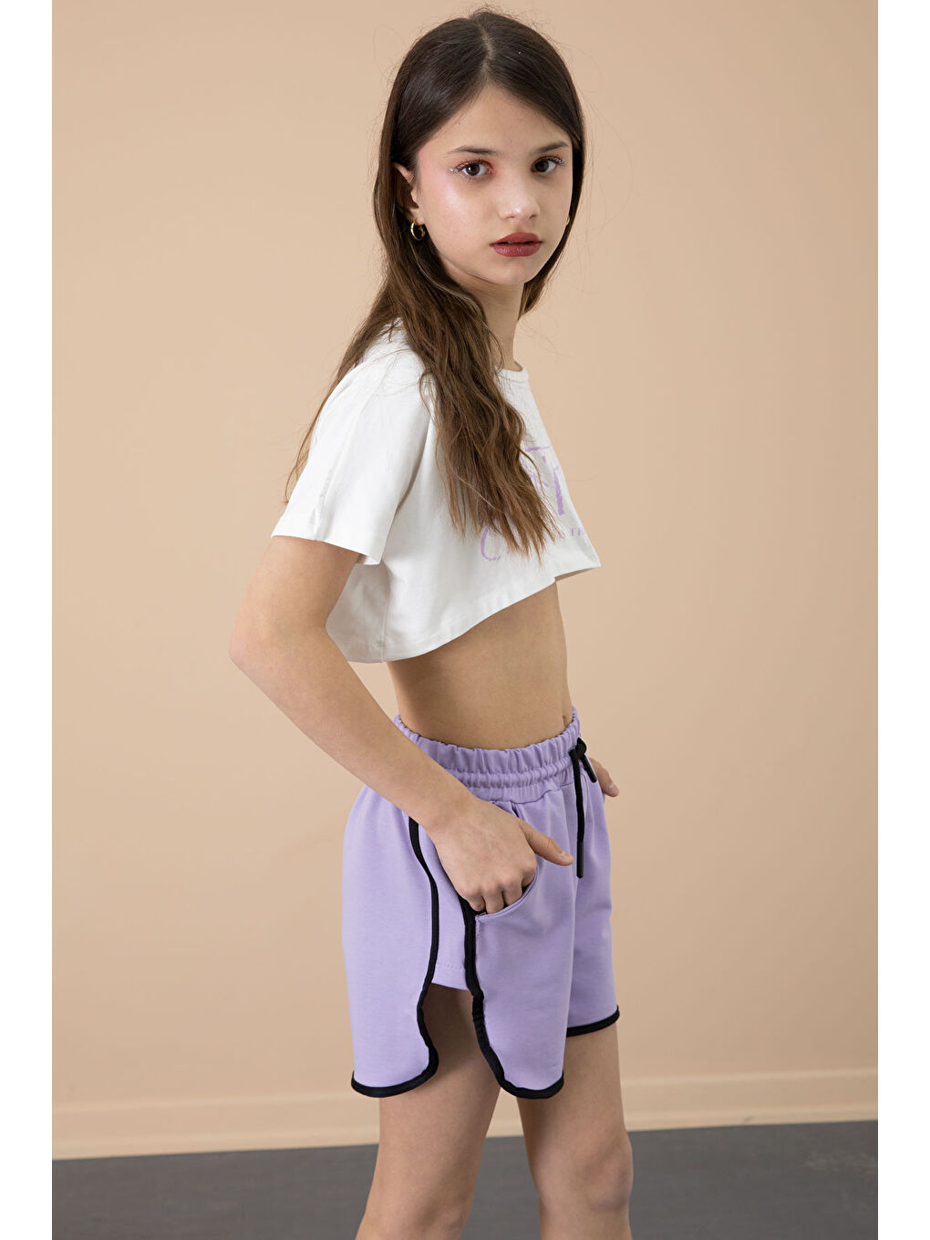 Lila Yanları Yırtmaçlı Çiçek Baskılı Beli Lastikli Kız Çocuk Şort 20737-3